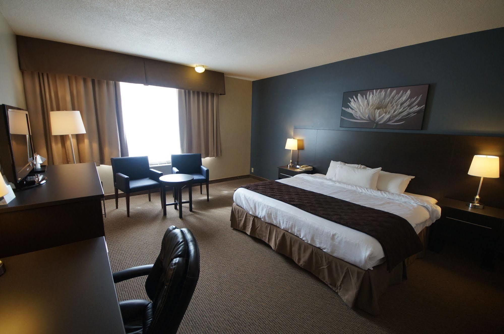 Days Inn By Wyndham Montreal Airport Conference Centre Dorval Esterno foto