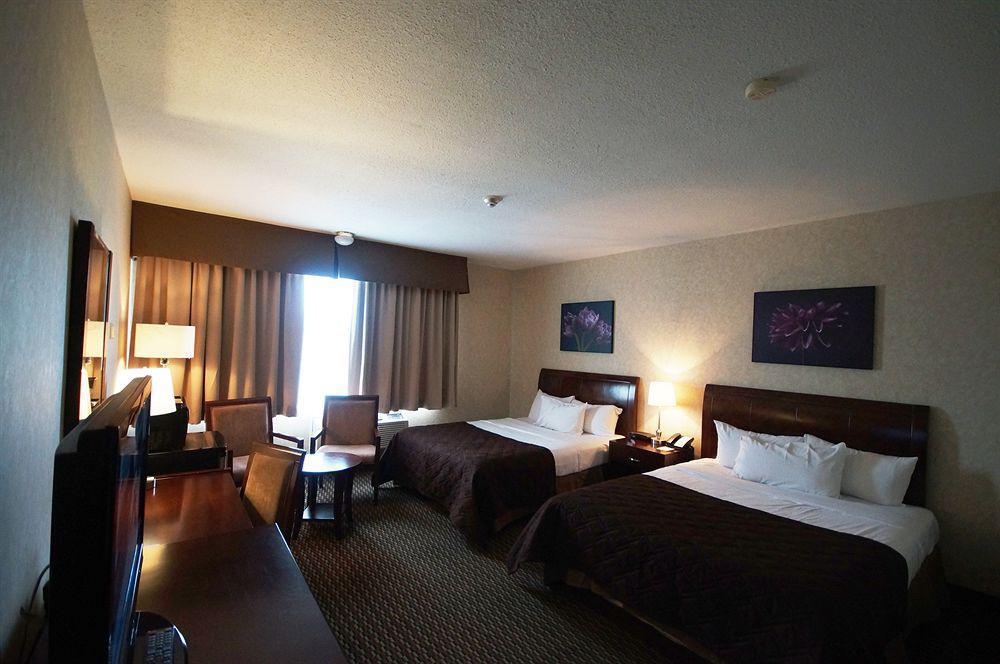 Days Inn By Wyndham Montreal Airport Conference Centre Dorval Esterno foto